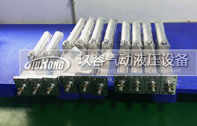 10台可任意角度安裝氣液增壓缸產品正麵圖