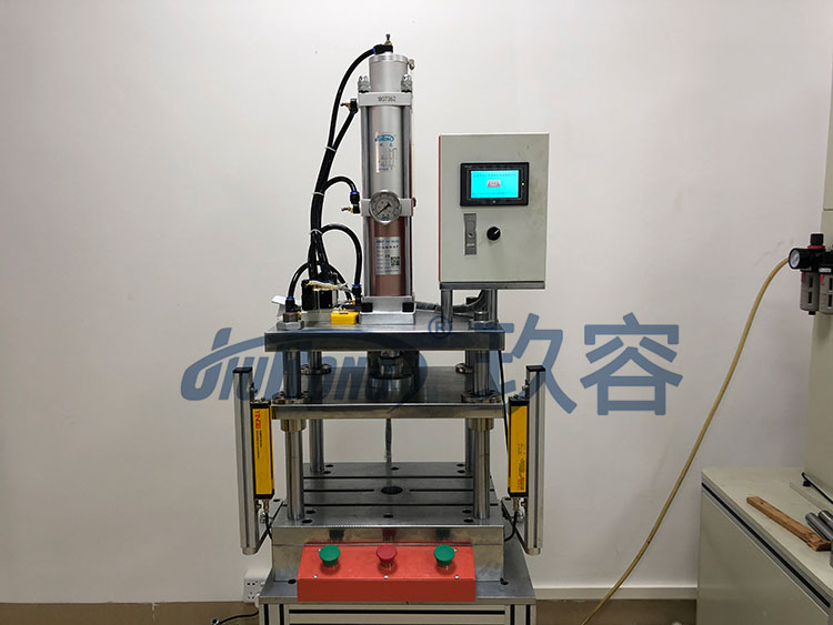 PLC控製氣液增壓機