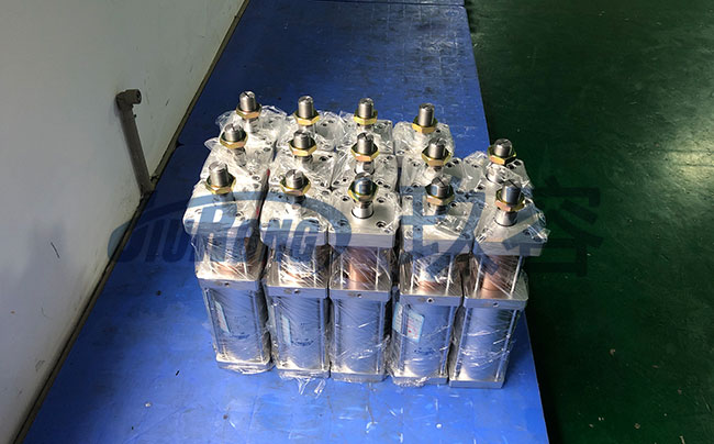 複合式氣液增壓缸產品批量圖